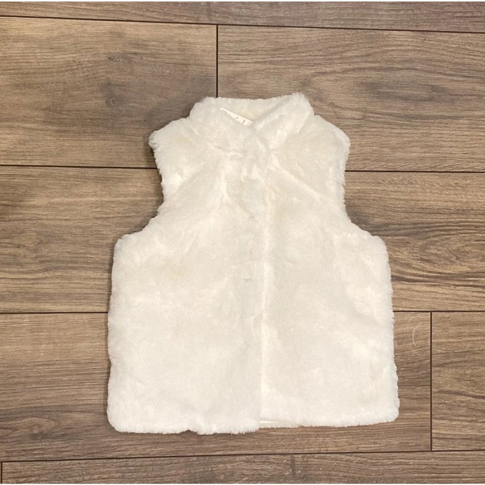 NEW Epic Threads Little Kid's Soft Faux Fur Holiday Winter Ivory Vest, Size 4T
